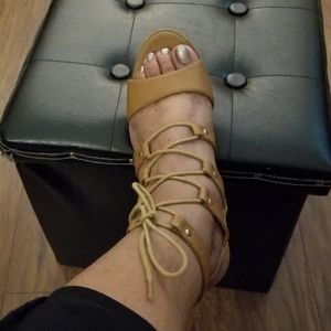 Ladies Tan Strap-Up Sandals